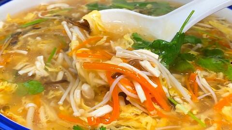 酸辣鸡蛋汤的做法视频,家常美味,简单易学的家常汤品制作教程