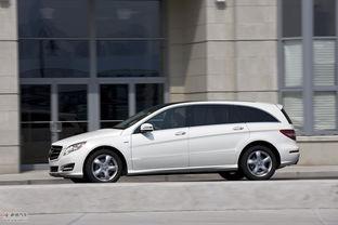 奔驰r350试驾视频,驾驭豪华，尽享舒适之旅